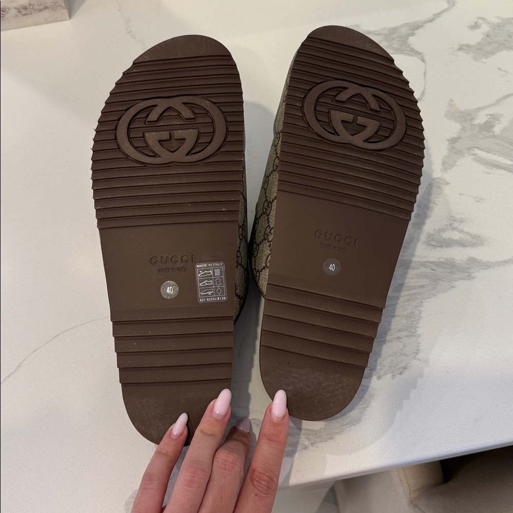 Gucci Beige/Brown GG Supreme Canvas Horsebit Mule - Picture 3 of 5